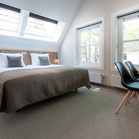 Leut Logies Hotel Vlieland Exterior photo